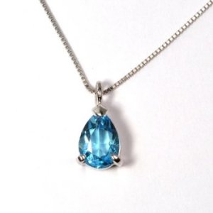 ブルートパーズを使用した・エンゲージペンダント