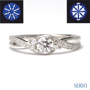 ハート＆キューピットダイヤを使用した婚約指輪