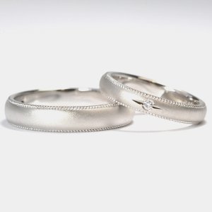 �~���ł����H�̃n���h���C�h�����w��