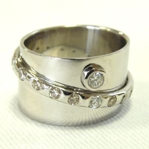 �y���^�E�I�[�_�[�w��